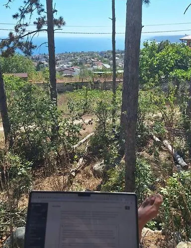 Apartman Cozy With Forest View & Bath - 10min Drive To Black Sea